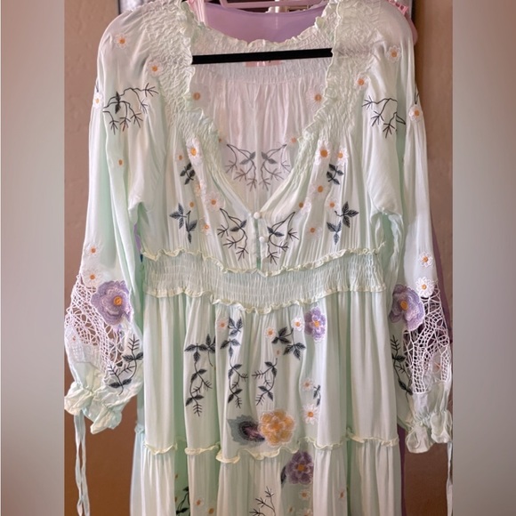 Summer Island Daisy Blooms Floral Embroidered Cotton Maxi Dress - Picture 12 of 14